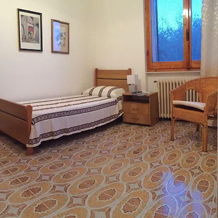 La Finestra Sugli Ulivi *