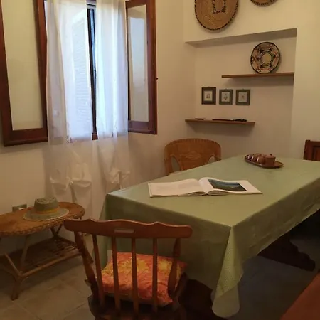La Finestra Sugli Ulivi *